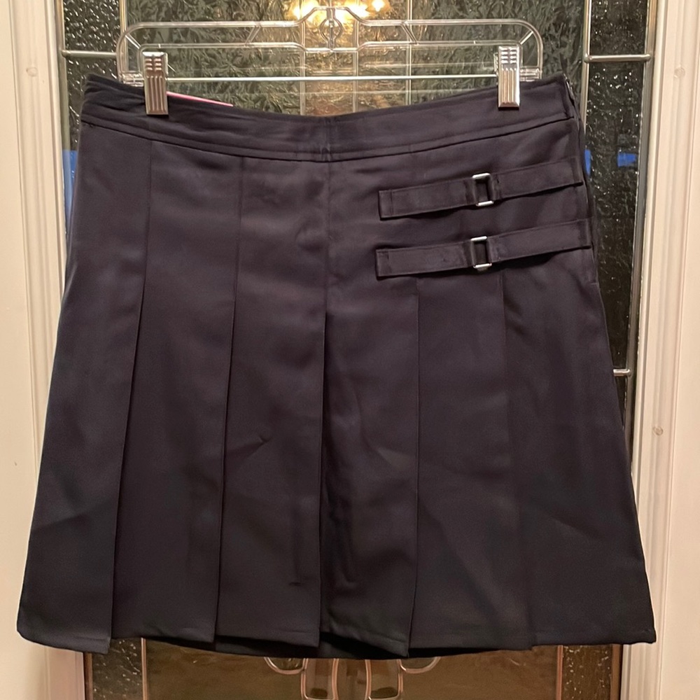 French Toast Skorts, size 18. NWT.